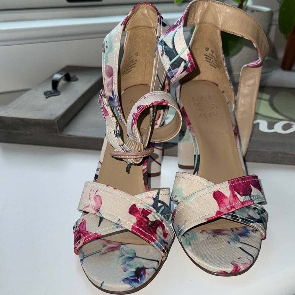 Naturalizer Pink and Blue Heeled Sandals